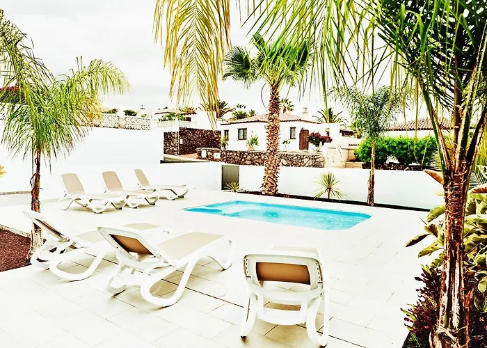 Carla - 3bdr + 3bath In Amarilla Golf Villa