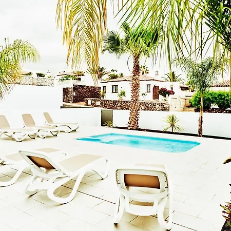 Carla - 3bdr + 3bath In Amarilla Golf Villa