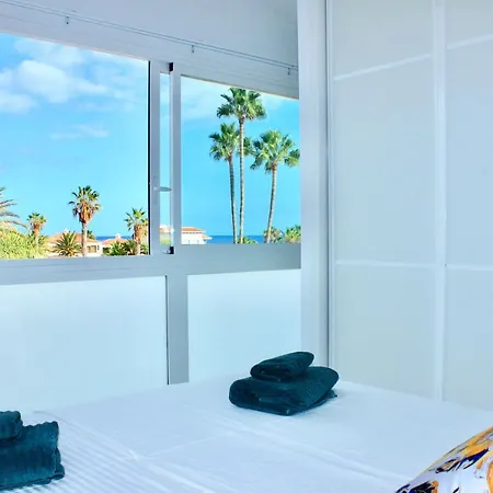 Carla - 3bdr + 3bath In Amarilla Golf Villa *